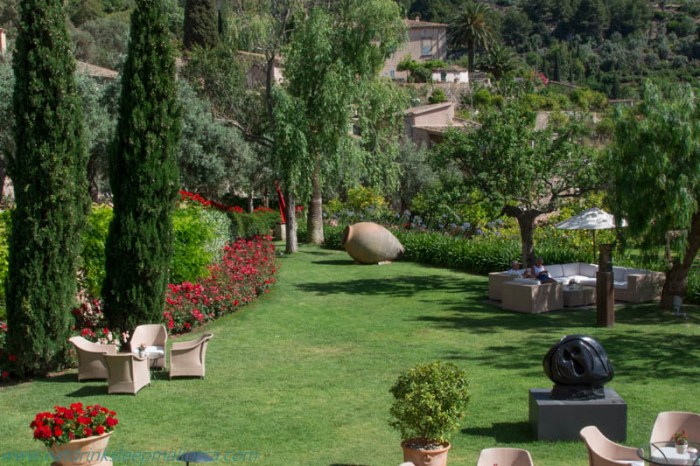 La Residencia sculpture garden