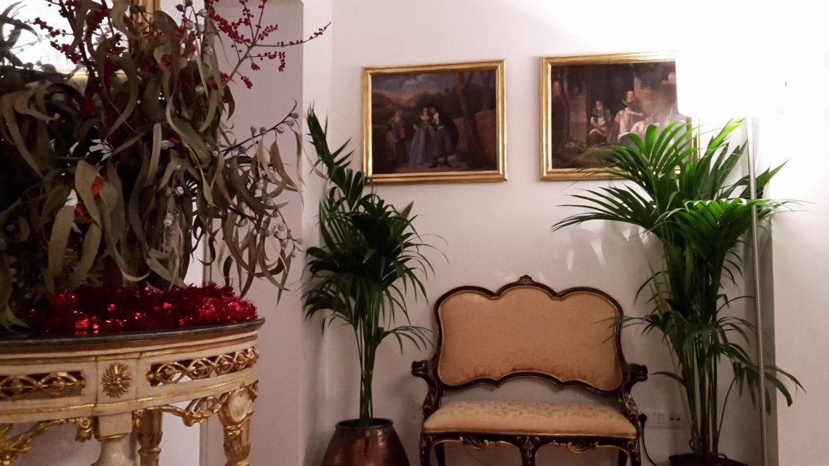 Antiques and art at Art Hotel Palma
