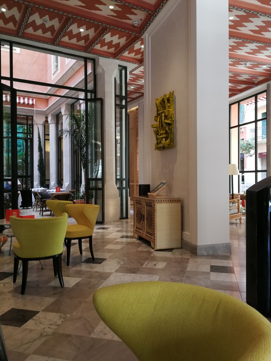 Take a seat in Hotel Mama's Cappuccino Grand Cafe