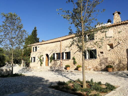 Finca Serena front view