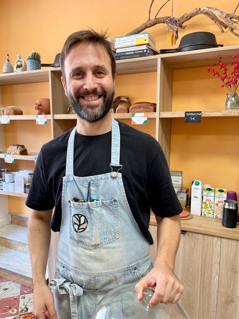 Campos sourdough bakery Larotî's owner